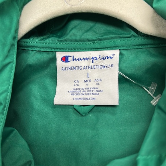 Champion Packable Jacket - Size Large - Green - Picture 3 of 9